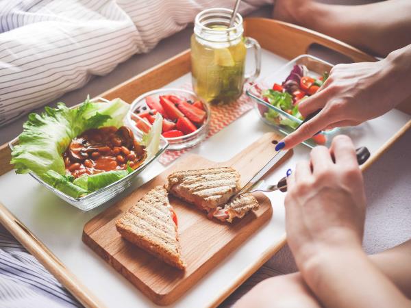 7 stvari, ki jih nikoli ne smete početi po obroku